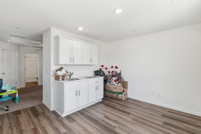 1541 Seneca Drive, Madera, CA 93637
