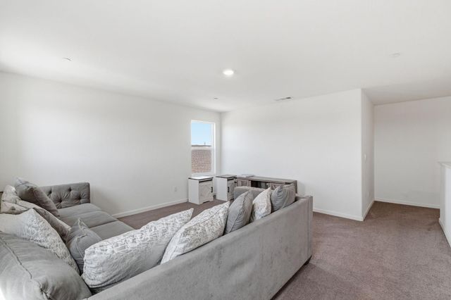1541 Seneca Drive, Madera, CA 93637