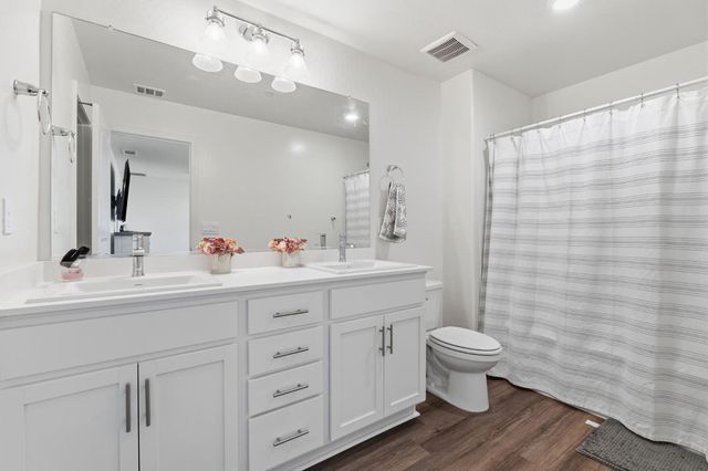 1541 Seneca Drive, Madera, CA 93637