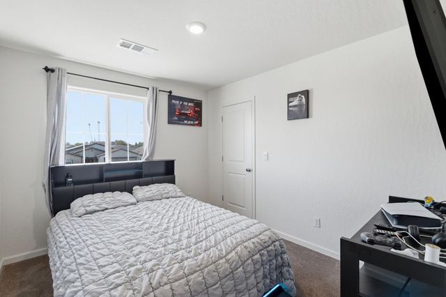 1541 Seneca Drive, Madera, CA 93637