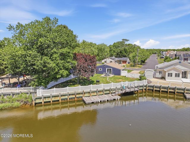 423 W Cala Breeze Way, Little Egg Harbor, NJ 08087