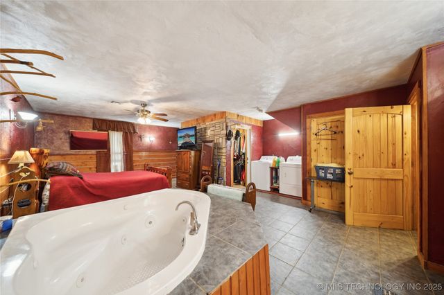 3720 SE 123rd, Wilburton, OK 74578
