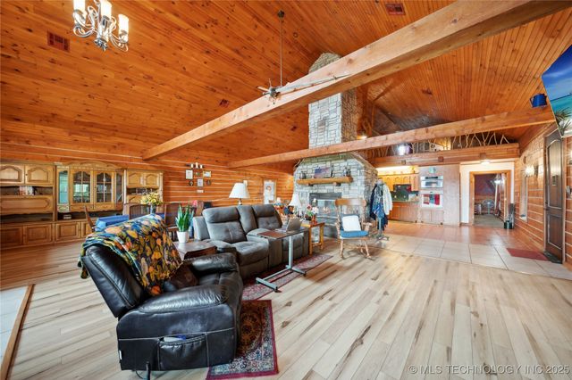 3720 SE 123rd, Wilburton, OK 74578