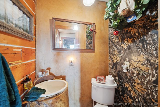 3720 SE 123rd, Wilburton, OK 74578