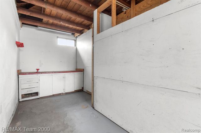 18943 Lathers Street, Livonia, MI 48152