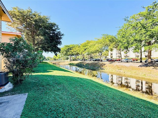 2651 Riverside Dr 3, Coral Springs, FL 33065