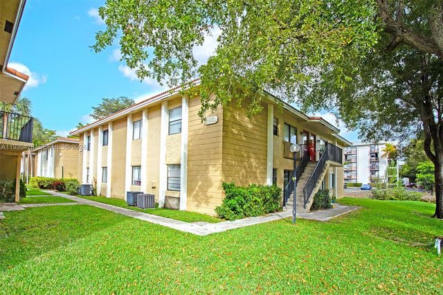 2651 Riverside Dr 3, Coral Springs, FL 33065