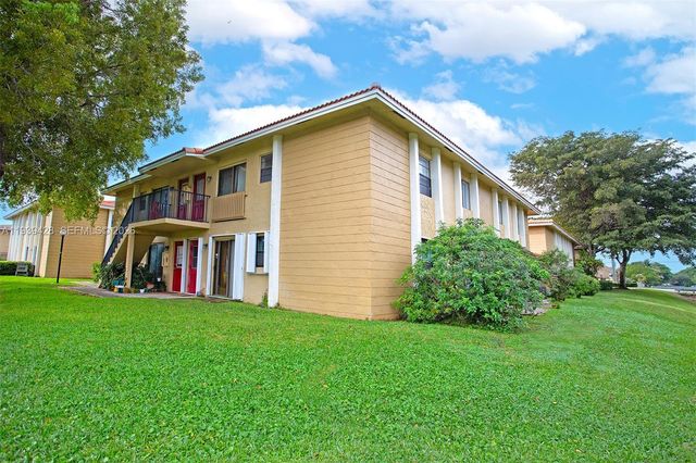 2651 Riverside Dr 3, Coral Springs, FL 33065