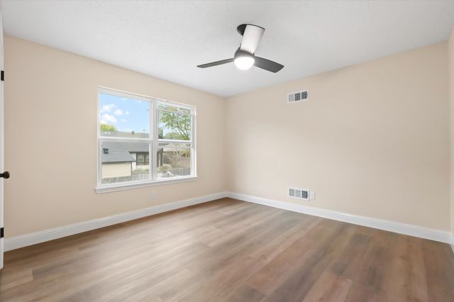 3916 Waterford Way, Denton, TX 76210