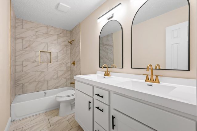 3916 Waterford Way, Denton, TX 76210