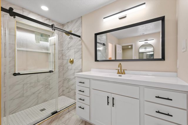 3916 Waterford Way, Denton, TX 76210