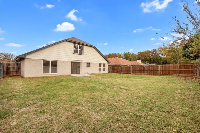 3916 Waterford Way, Denton, TX 76210