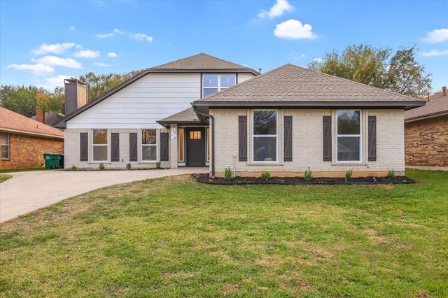 3916 Waterford Way, Denton, TX 76210