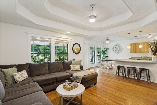 2648 Shadow Ridge Drive, Burleson, TX 76028