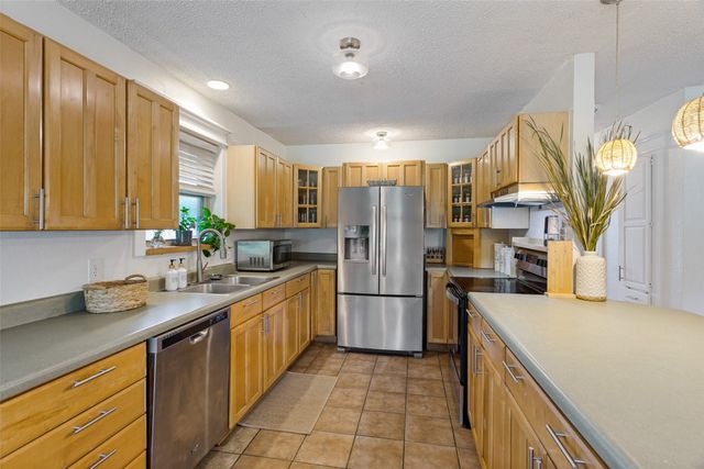2648 Shadow Ridge Drive, Burleson, TX 76028