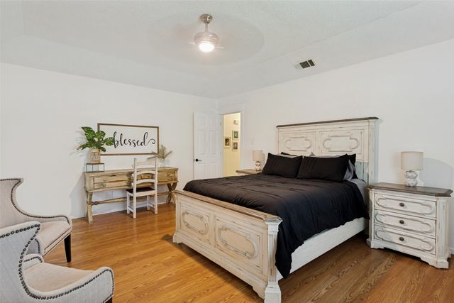 2648 Shadow Ridge Drive, Burleson, TX 76028