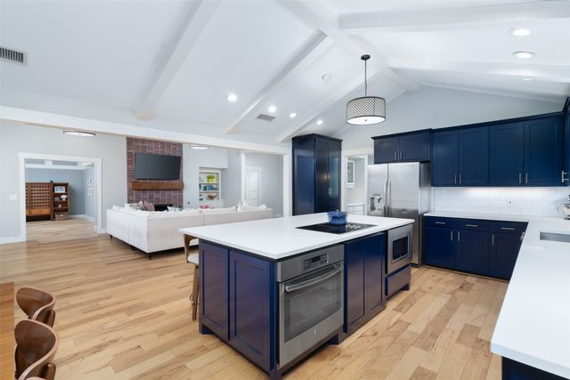 6334 Oakleaf Road, Dallas, TX 75248