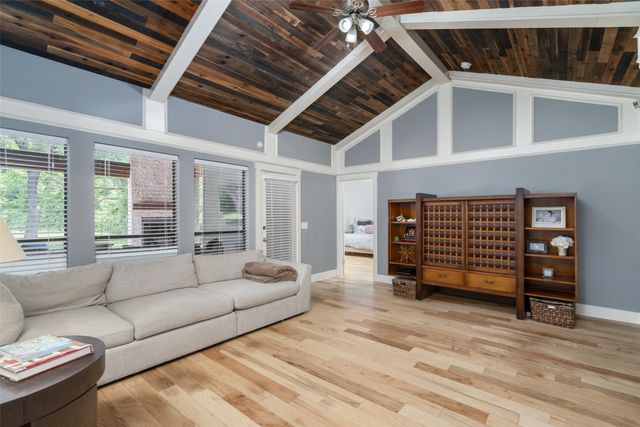 6334 Oakleaf Road, Dallas, TX 75248