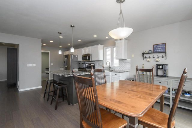 W231N7020 Homestead COURT, Sussex, WI 53089