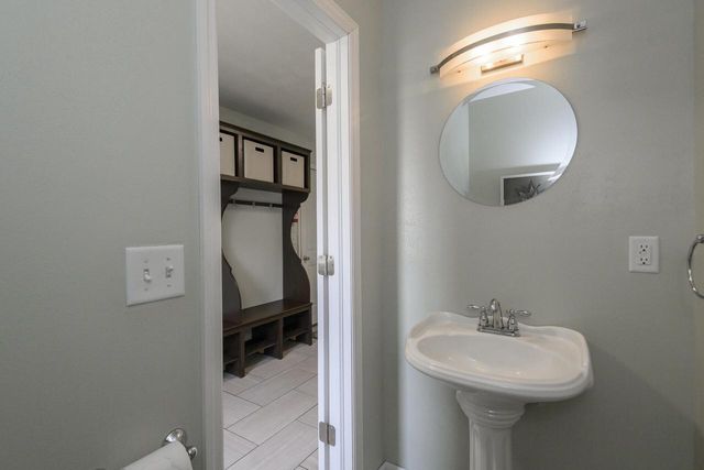 W231N7020 Homestead COURT, Sussex, WI 53089