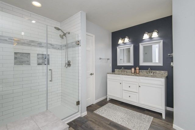 W231N7020 Homestead COURT, Sussex, WI 53089