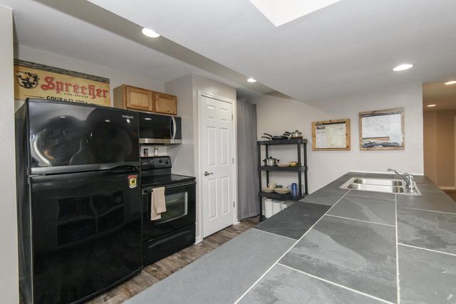 W231N7020 Homestead COURT, Sussex, WI 53089