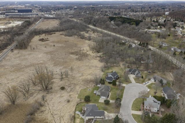 W231N7020 Homestead COURT, Sussex, WI 53089