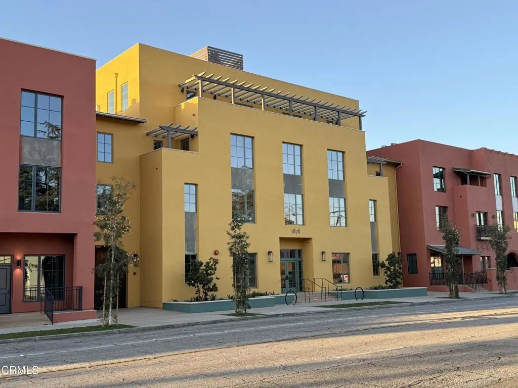 1878 E Walnut Street 201, Pasadena, CA 91107