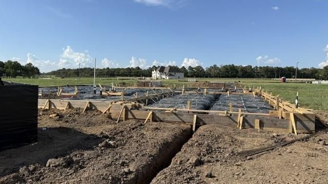 423 Foxglove Bend Drive, Montgomery, TX 77316