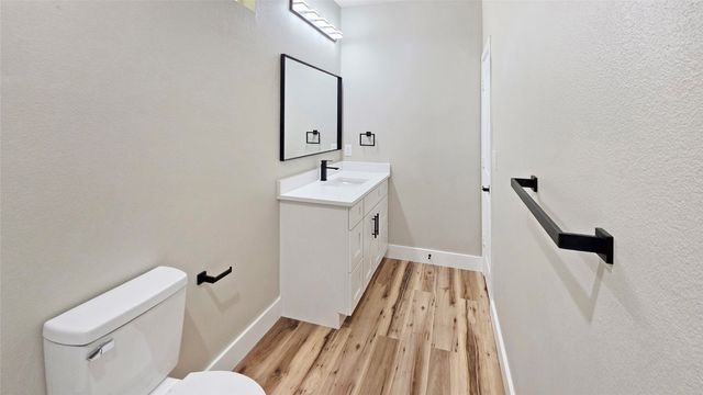 6132 Inca Drive, Mabank, TX 75156