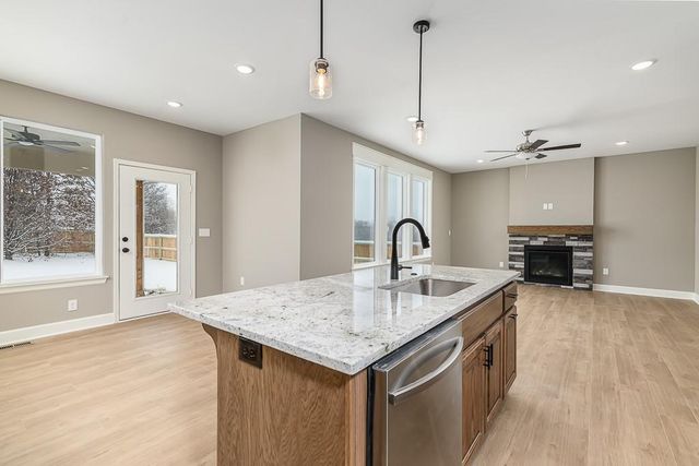 15636 Sheridan Court, Basehor, KS 66007