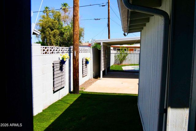 3824 N 8TH Avenue, Phoenix, AZ 85013