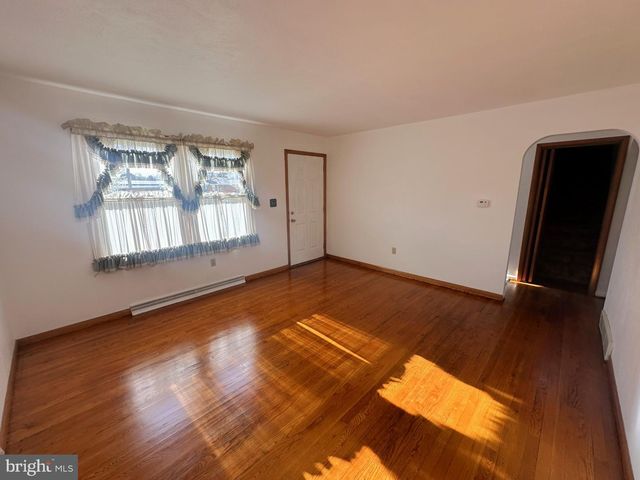 316 MOUL AVE, Hanover, PA 17331