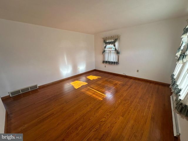 316 MOUL AVE, Hanover, PA 17331