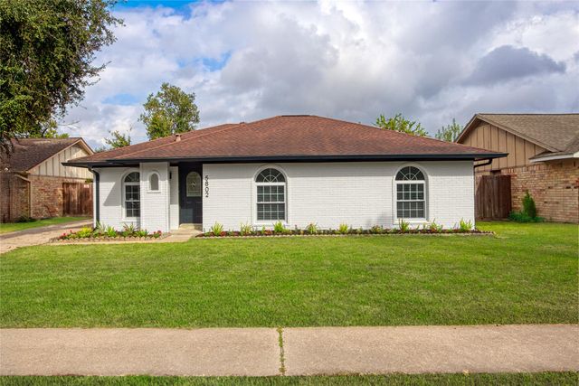 5802 Chrystell Lane, Houston, TX 77092