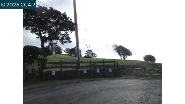 0 Crest Ave, Richmond, CA 94801