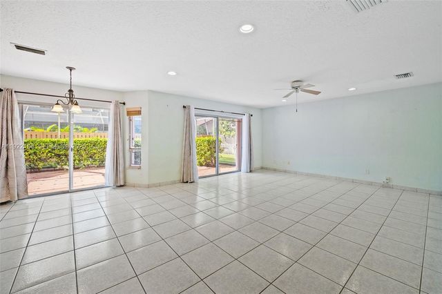 3320 Brussels Ave, Cooper City, FL 33026