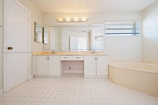 3320 Brussels Ave, Cooper City, FL 33026