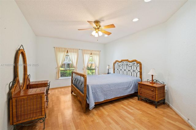 3320 Brussels Ave, Cooper City, FL 33026