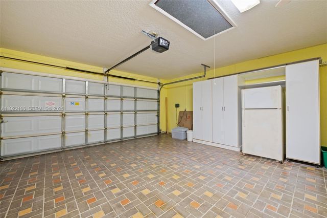 3320 Brussels Ave, Cooper City, FL 33026