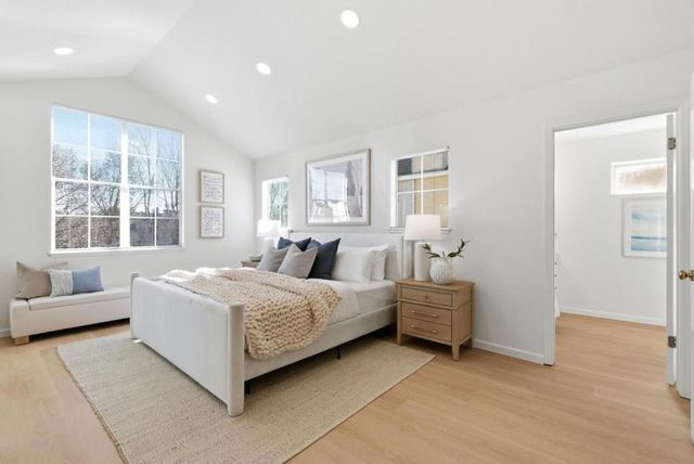 141 Laurel Way, Mountain View, CA 94040