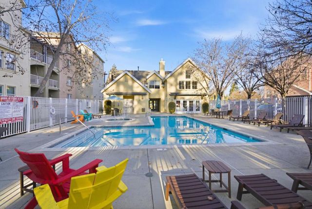 141 Laurel Way, Mountain View, CA 94040