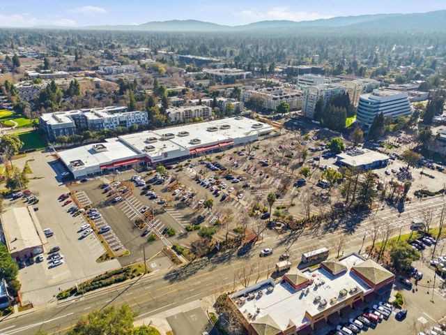 141 Laurel Way, Mountain View, CA 94040