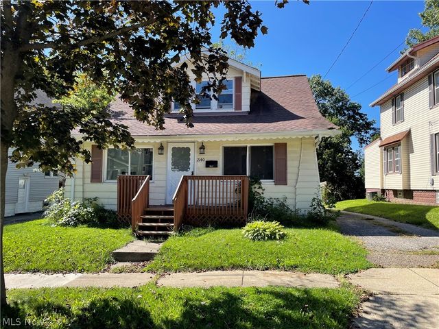 2140 12th Street, Akron, OH 44314
