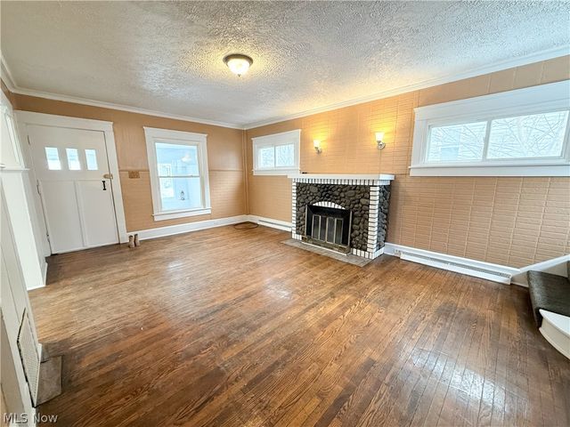 2140 12th Street, Akron, OH 44314