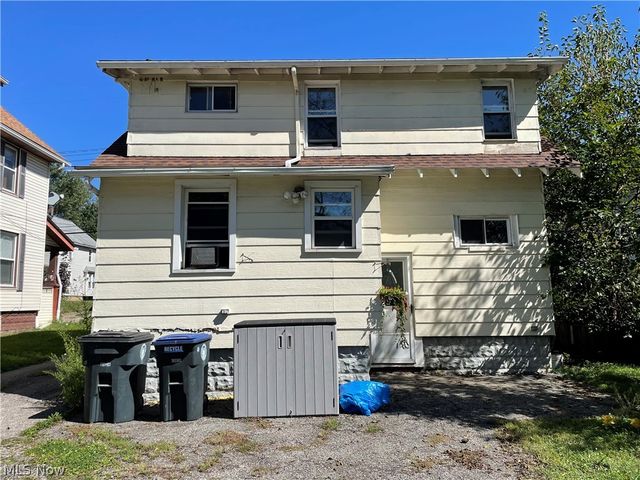 2140 12th Street, Akron, OH 44314