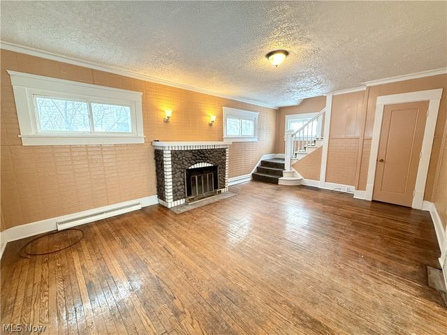 2140 12th Street, Akron, OH 44314