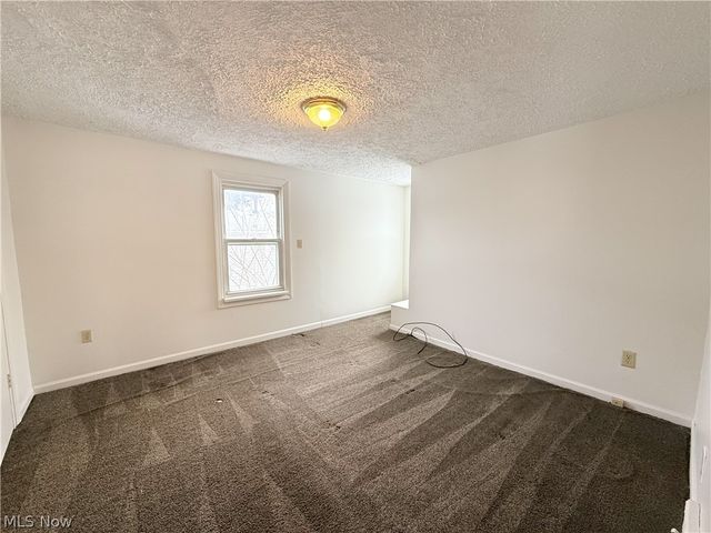 2140 12th Street, Akron, OH 44314
