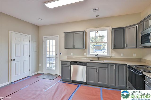 903 North Graham Street, Allentown City, PA 18109