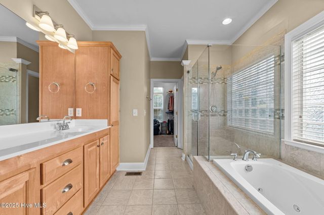 2243 Black Horse Lane, Winterville, NC 28590